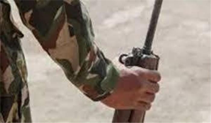 जवान ने अधिकारियों को मारी गोली, दो की मौत तीन गंभीर