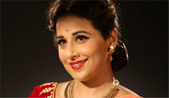 39 वर्ष की हुईं विद्या बालन