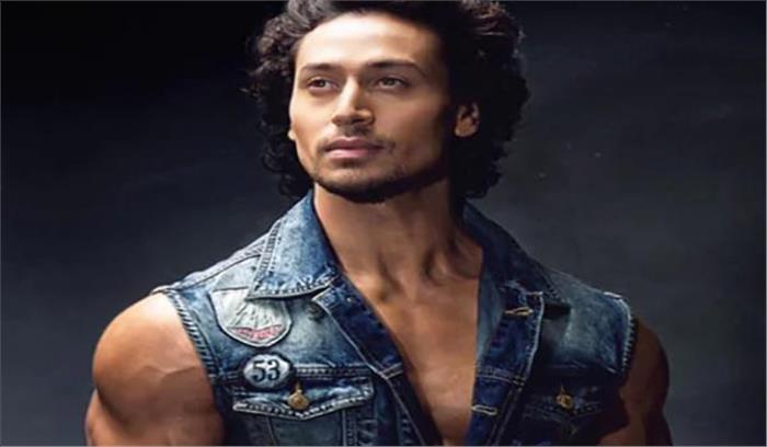 टाइगर ​​​​​​​श्रॉफ ने छोटे पर्दे पर अपने डांस से सभी को प्रभावित किया