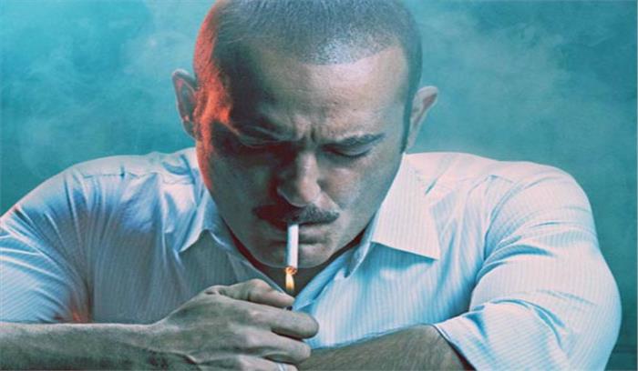 फिल्मों में वापसी करके बहुत अच्छा लग रहा है: अक्षय खन्ना