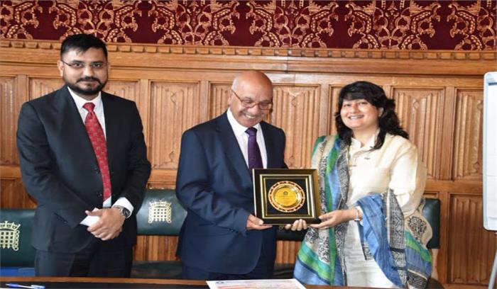 ब्रिटिश संसद ने मेरा नहीं, भारत की लाखों-करोड़ों समाजसेवी महिलाओं का किया सम्म्मान: फौज़िया ब्रिटिश संसद ने मेरा नहीं, भारत की लाखों-करोड़ों समाजसेवी महिलाओं का किया सम्म्मान: फौज़िया