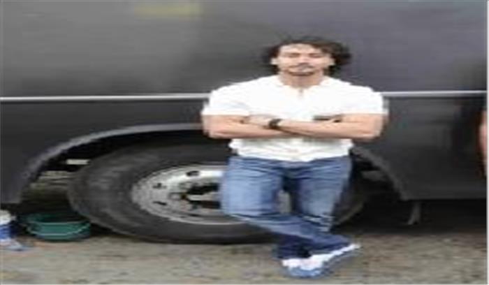 बेपरवाह अब तक का सबसे चुनौतीपूर्ण गाना : टाइगर श्रॉफ