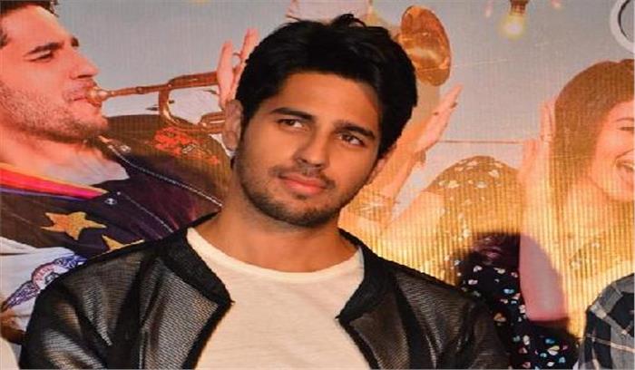 रचनात्मक आलोचना एक कलाकार के तौर पर विकास करने में मदद करती है: सिद्धार्थ मल्होत्रा