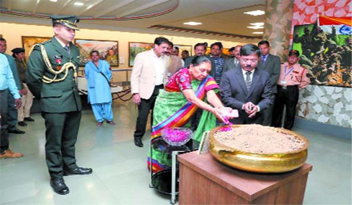 शौर्य स्मारक में सीमा की सजीवता का एहसास