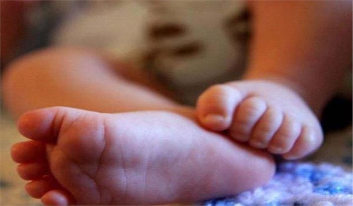 बाल्टी में डूबने से दाे वर्षीय बालिका की मौत