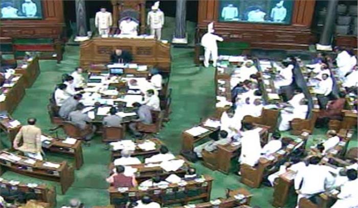 TDP के हंगामे के कारण नहीं हो सका लोकसभा में प्रश्नकाल