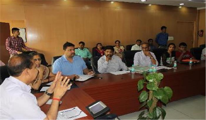 बिल्डर ने एक ईंट रखी नहीं, कागजों में दे दिया कब्जा