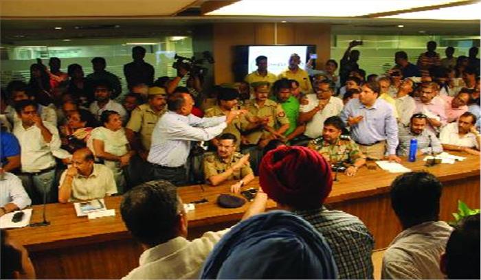 मंत्रियों के सामने बायर्स ने निकाली भड़ास, उनका दर्द छलका