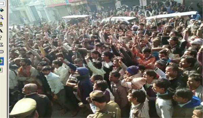 फैक्ट्री में मजदूर की लोहे का पाइप मारकर हत्या