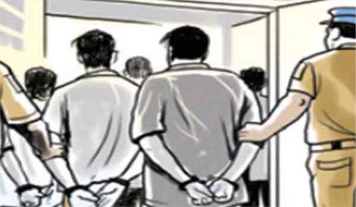 व्यापारी से लूट का खुलासा, 3 बदमाश गिरफ्तार