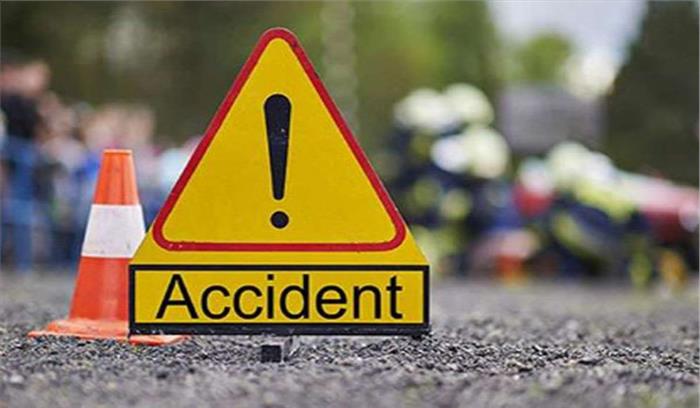 मप्र: सड़क दुर्घटना में एक की मौत, चार घायल