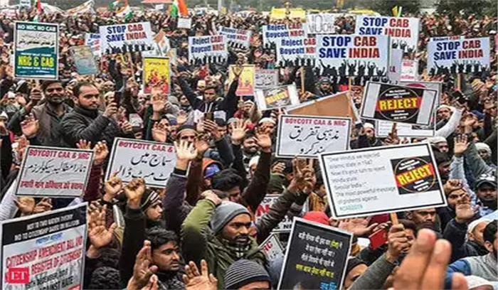 सीएए विरोध : मेरठ में हिंसा के कई बाद उपद्रवियों के वीडियो वायरल