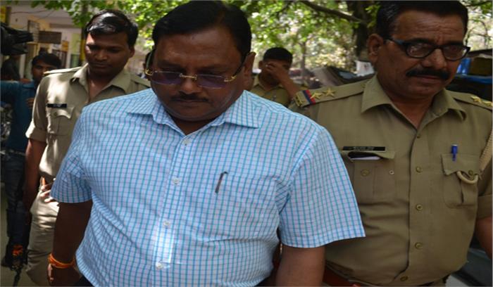 सीबीआई ने यादव सिंह, उनके परिवार के खिलाफ आरोप-पत्र दायर किया