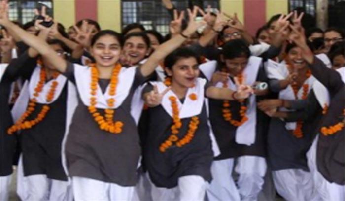 सीबीएसई : 12वीं के नतीजे घोषित सीबीएसई : 12वीं के नतीजे घोषित
