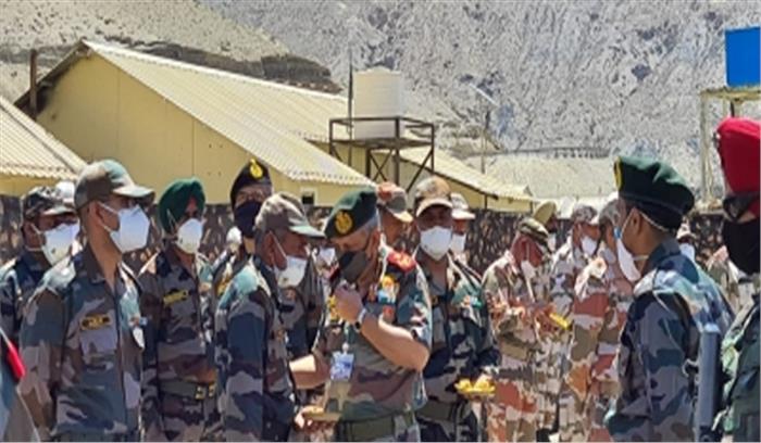 सीडीएस बिपिन रावत ने हिमाचल में एलएसी के साथ लगते अग्रिम क्षेत्रों का दौरा किया