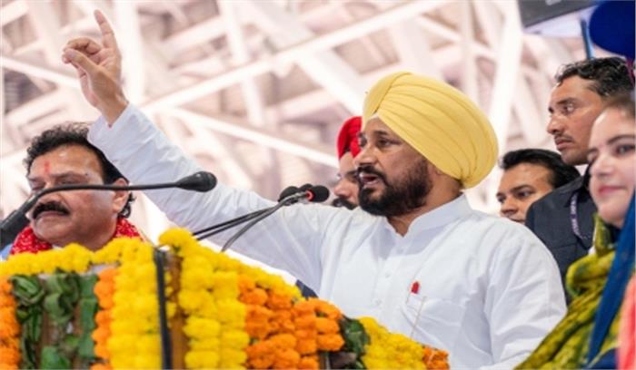 पंजाब के मुख्यमंत्री चन्नी ने दिल्ली में कांग्रेस के वरिष्ठ नेताओं से की मुलाकात पंजाब के मुख्यमंत्री चन्नी ने दिल्ली में कांग्रेस के वरिष्ठ नेताओं से की मुलाकात