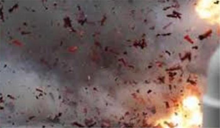 सीआरपीएफ शिविर में हथगोला फटने से तीन जवान घायल