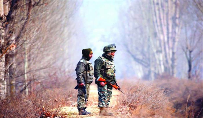 सीआरपीएफ शिविर में घुसे आतंकी, 5 जवान शहीद