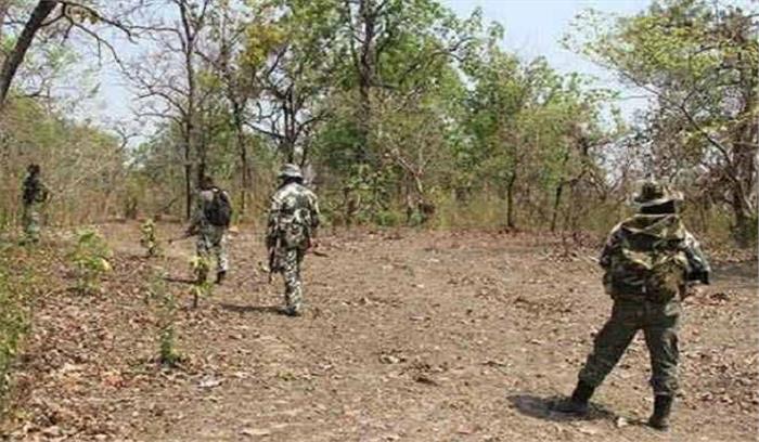 झारखंड : सीआरपीएफ के अभियान में 3 नक्सली ढेर, जवान शहीद