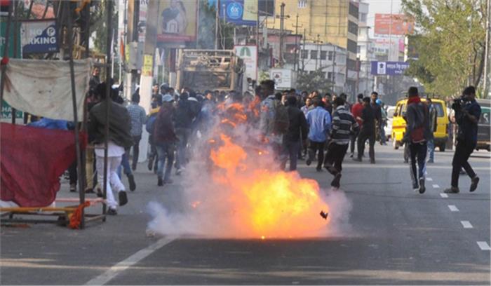 कैब के खिलाफ हिंसक प्रदर्शन के बाद गुवाहाटी में कर्फ्यू