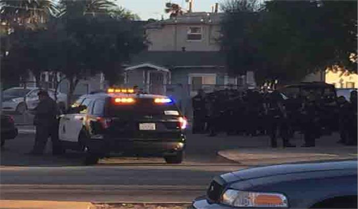 केलिफोर्निया में स्थित एक कार्यस्थल पर गोलीबारी, 2 की मौत