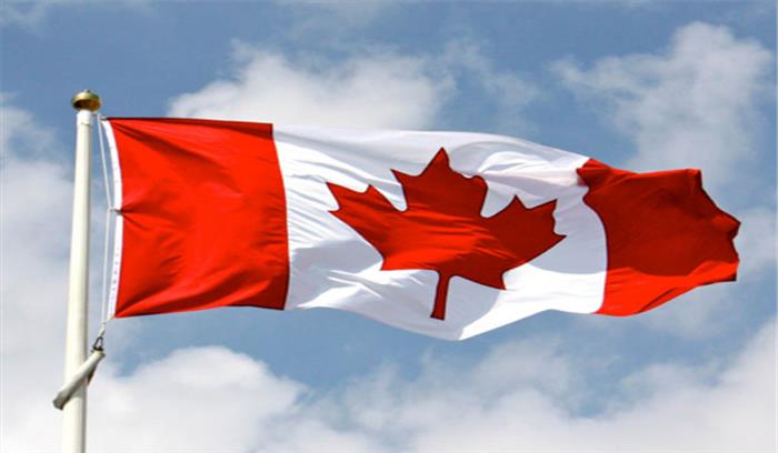  कनाडा की अदालत ने लगाई नकाब पर प्रतिबंध संबंधी कानून पर रोक