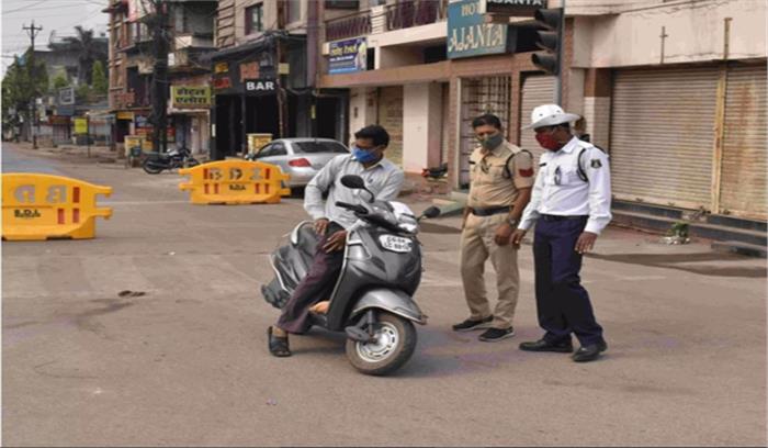 राजधानी में लॉक डाउन का दूसरा दिन बेवजह निकलने वालों पर कारवाई
