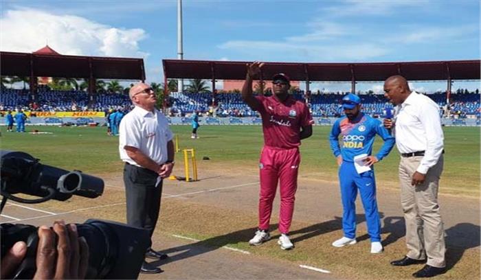 भारत ने टॉस जीतकर पहले चुनी बल्लेबाजी