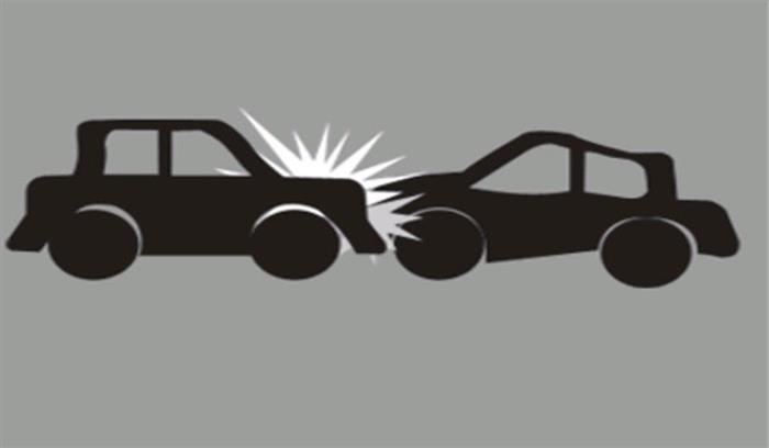 कारों की टक्कर में एक की मौत