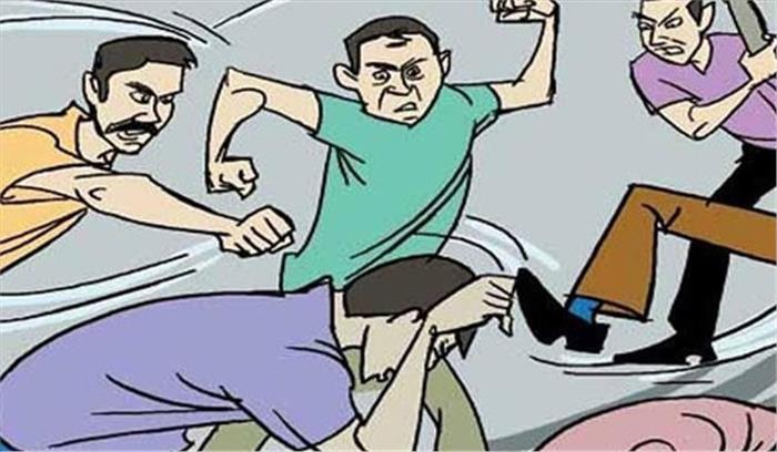 असामाजिक तत्वों ने की बच्चों से मारपीट