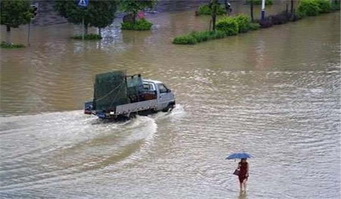 चीन में भारी बारिश और बाढ़ के कारण छह की मौत, छह लापता