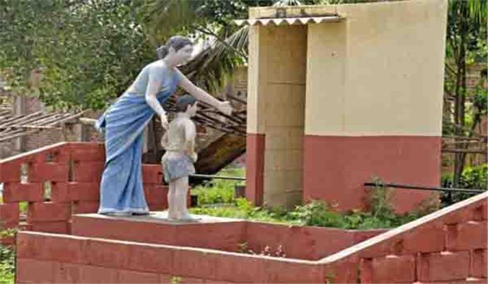 ओडीएफ घोषित गांव में खुले में शौच लोगों की मजबूरी