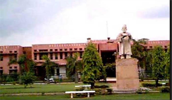 जामिया में छात्रसंघ चुनाव की मांग को लेकर छात्रों की भूख हड़ताल जामिया में छात्रसंघ चुनाव की मांग को लेकर छात्रों की भूख हड़ताल