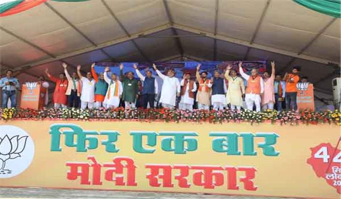 देश तोड़ने वाली ताकतों का समर्थन कर रहे हैं राहुल: शाह