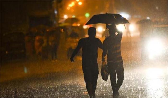 अगले 48 घंटों में कहीं कहीं बारिश के आसार