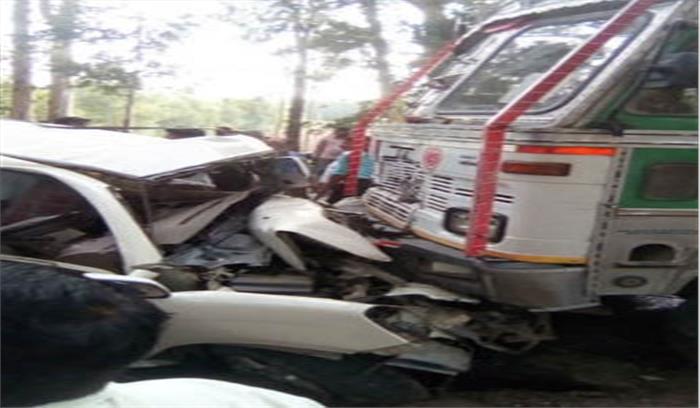 हरियाणा : सड़क दुर्घटना में 6 लोगों की मौत हरियाणा : सड़क दुर्घटना में 6 लोगों की मौत