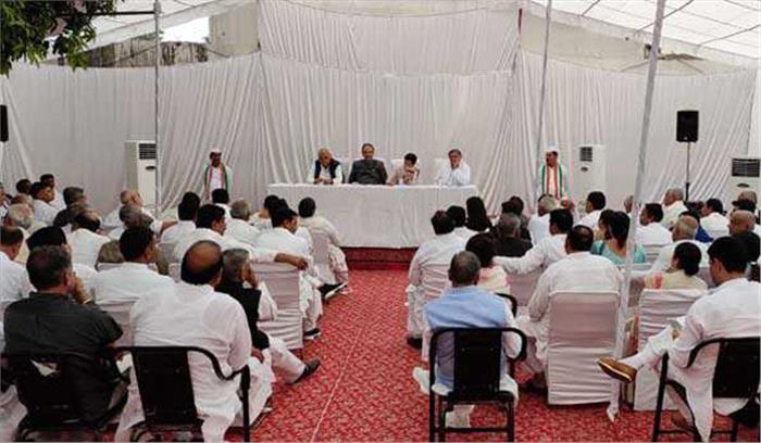 कांग्रेस विधायक दल का नेता कौन, इसका फैसला सोनिया लेंगी