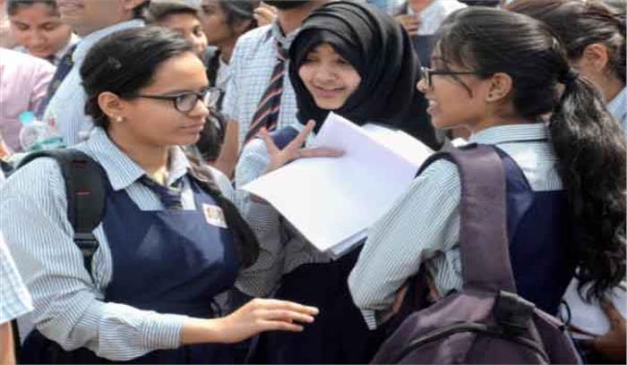 पंजाब के स्कूलों में यूनिफॉर्म और किताबों की बिक्री पर लगी रोक