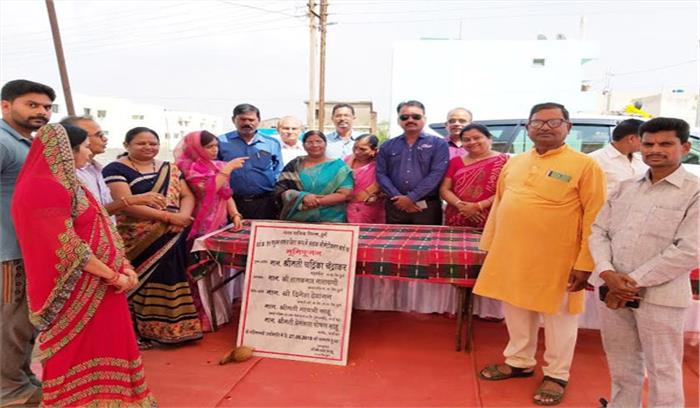 महापौर ने दो वार्डो में की विकास और निर्माण कार्य का भूमिपूजन