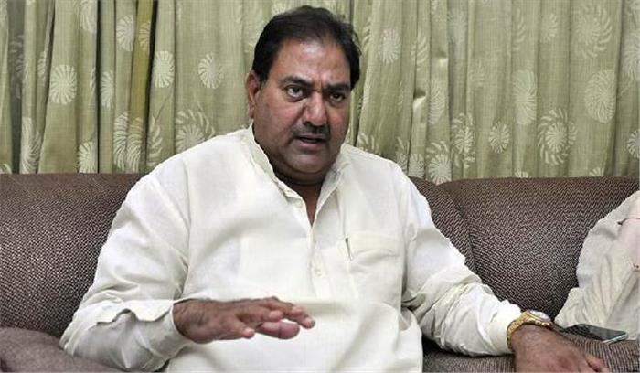 एसवाईएल का मुद्दा हल न होने पर बसें रोकेंगे : चौटाला