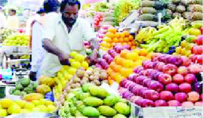 जगह-जगह बिक रहे केमिकल से पके फल