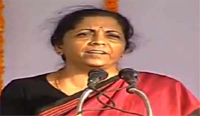 पाकिस्तान में हवाई हमला सैन्य हमला नहीं: रक्षा मंत्री