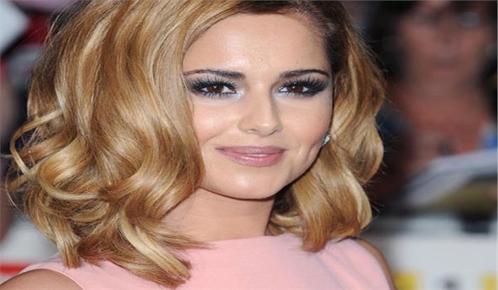 शेरिल की हीरे की अंगूठी से लियाम पेन संग सगाई की अटकलें तेज