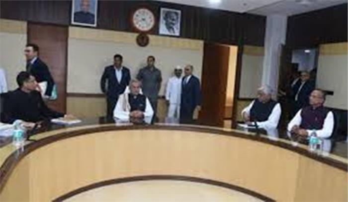 छग : धमतरी की 26 शराब दुकानों में बिक्री की जांच के लिए टीम गठित छग : धमतरी की 26 शराब दुकानों में बिक्री की जांच के लिए टीम गठित