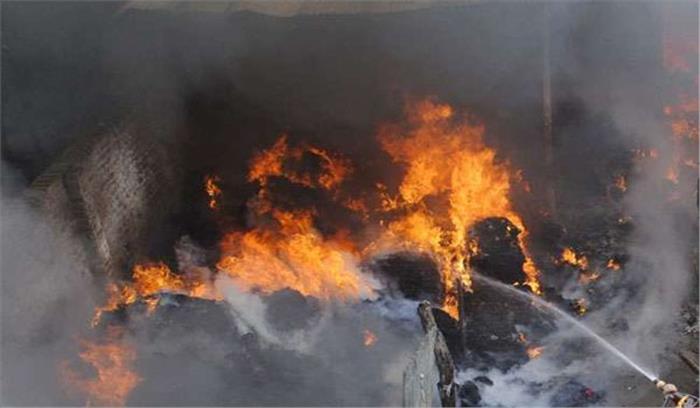 छग : भट्टी थाना में लगी आग, 3 दर्जन गाड़ियां हुईं खाक