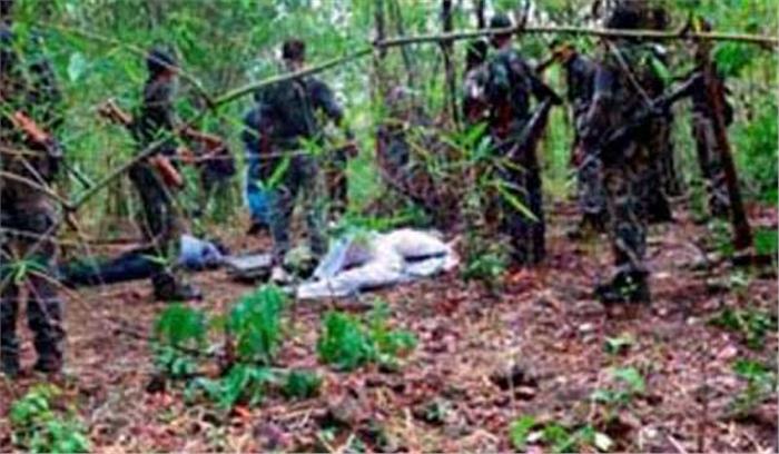 छग : कांग्रेस नेता के गार्ड की रायफल छीनकर नक्सली फरार