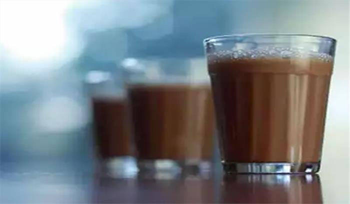 छग : कर्जमाफी से खुश चायवाले ने सबको मुफ्त में पिलाई चाय