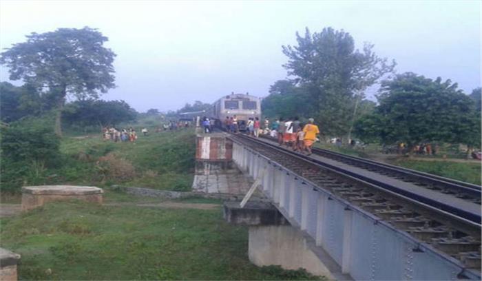 छग : ट्रेन से कट कर 4 महिलाओं की मौत, 2 घायल