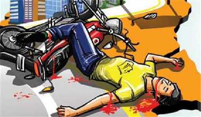 छतरपुर: अज्ञात वाहन की टक्कर से बाइकसवार की मौत