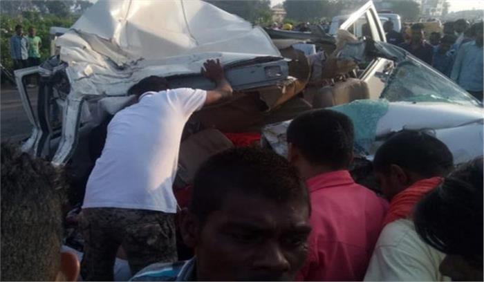 छत्तीसगढ़ में कार हादसा, तीन लोगों की मौत